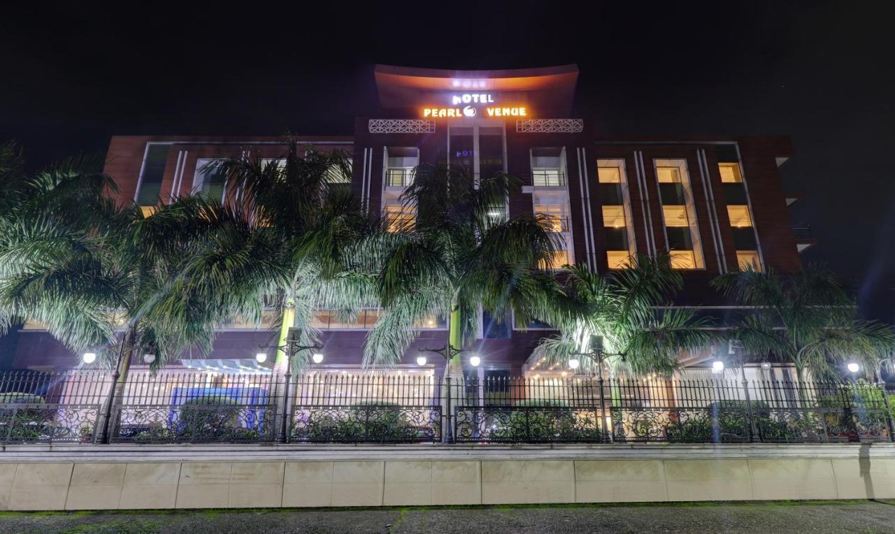 Treebo Premium Pearl Avenue, Ring Road Dehradun Exterior foto
